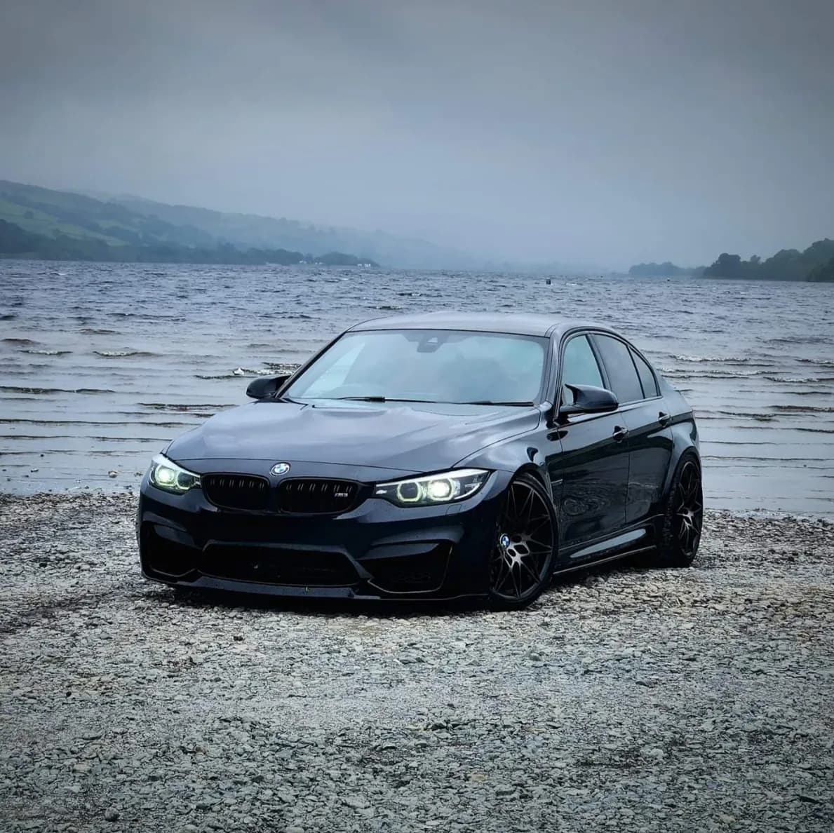 Car photography in Bala