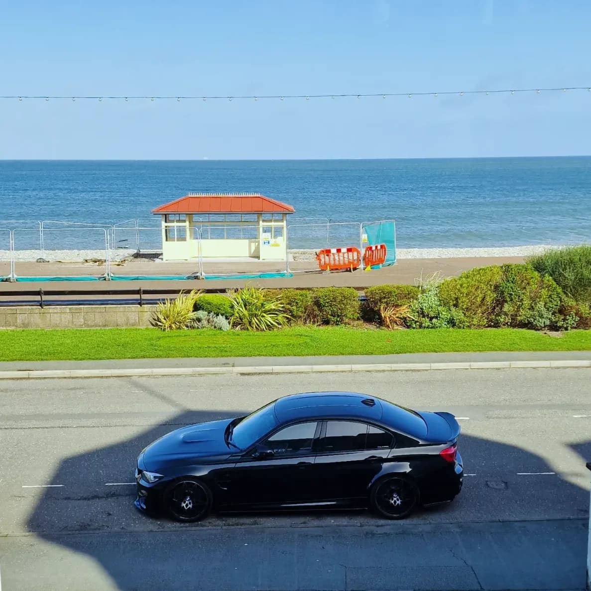 Llandudno Promenade — car photography spot